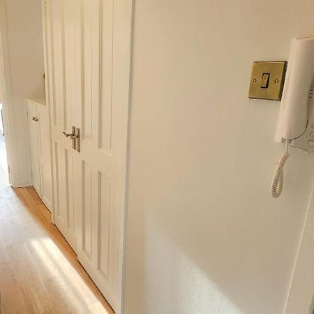 Royal Mile - Bright 2 Bedroom Apartment Эдинбург Экстерьер фото