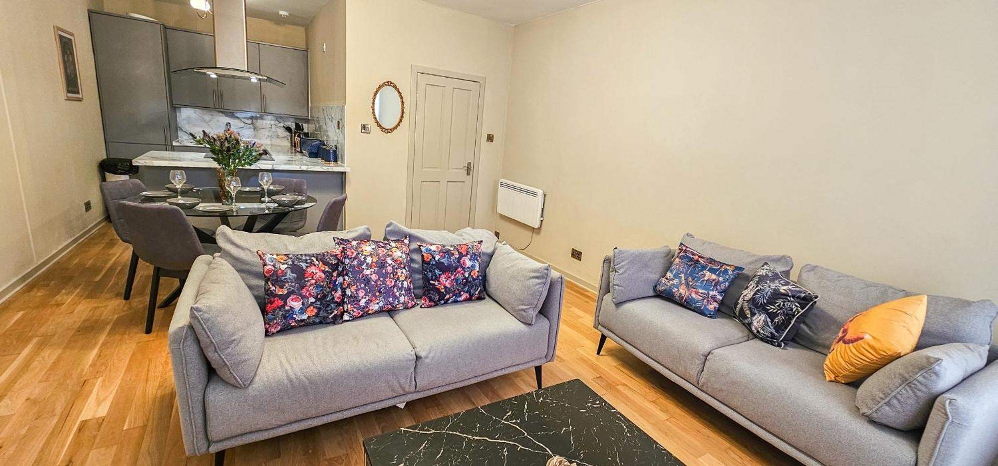 Royal Mile - Bright 2 Bedroom Apartment Эдинбург Экстерьер фото